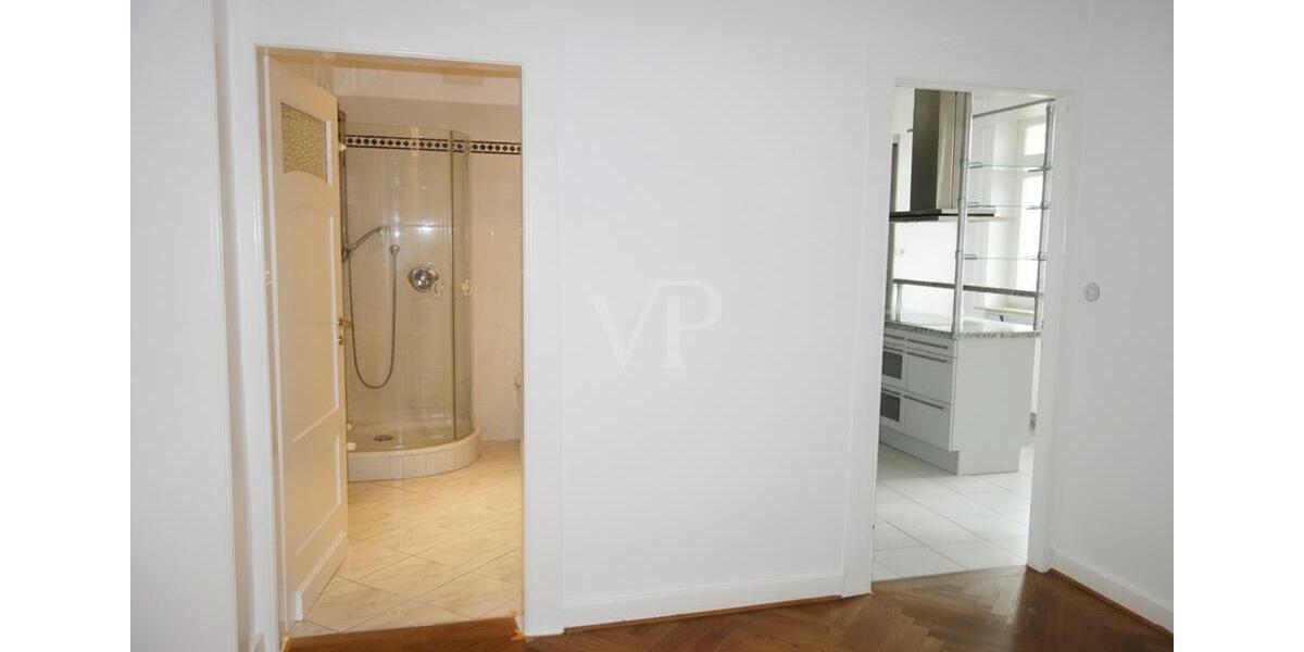 Etagenwohnung Schweinfurt Gartenstadt - 4 Zimmer, 135 m&sup2;, 1.300&euro; | Angebot:26637699