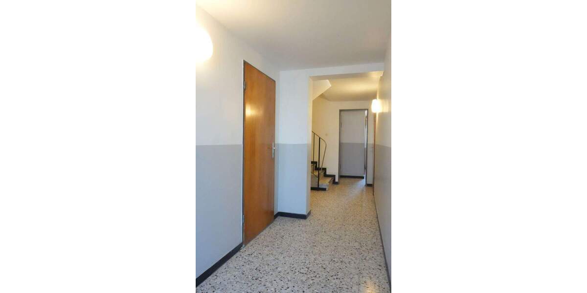 Etagenwohnung Bremen Woltmershausen - 2 Zimmer, 67 m&sup2;, 790&euro; | Angebot:25780350