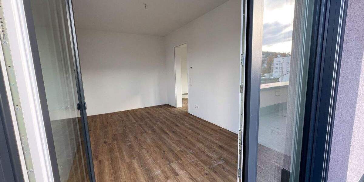 Etagenwohnung Lörrach - 3 Zimmer, 109 m&sup2;, 1.746&euro; | Angebot:26081395