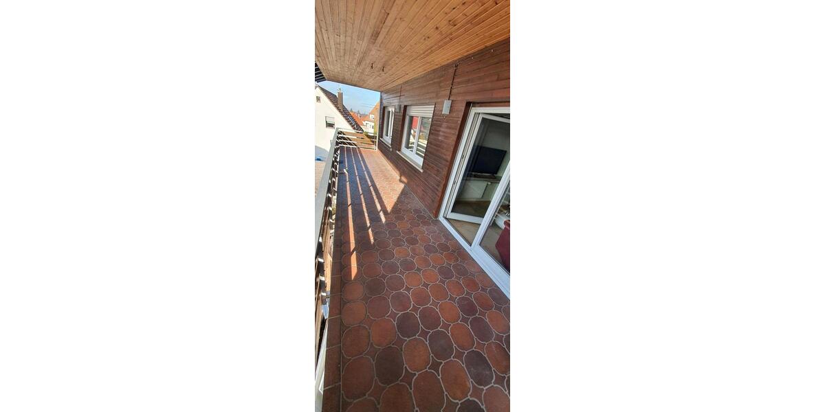 Wohnen auf Zeit Pfullingen - 1 Zimmer, 12 m&sup2;, 400&euro; | Angebot:24634104