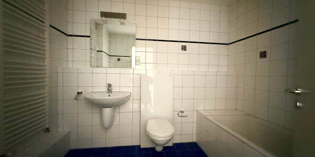 Lindenhof - Renovierte Barrierefreie Erdgeschoss Wohnung mit Terrasse 2 zimmer