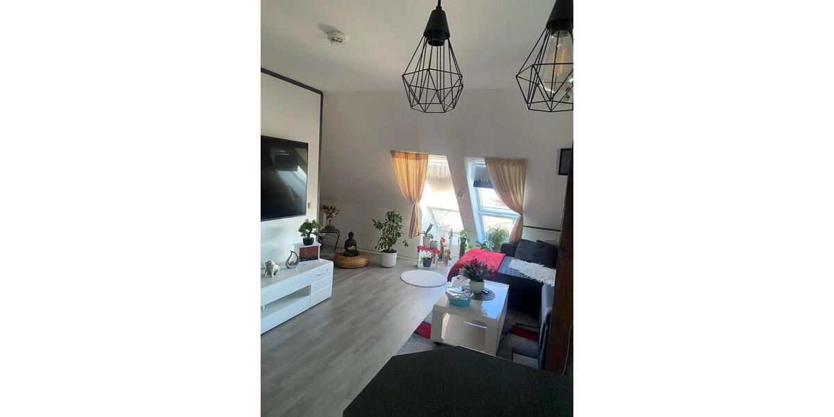 Dachgeschoßwohnung Kölleda - 2.5 Zimmer, 39 m&sup2;, 502&euro; | Angebot:26254057