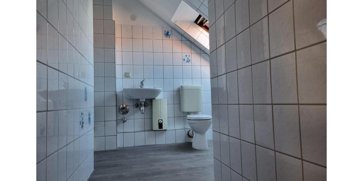 Dachgeschoßwohnung Halberstadt - 3 Zimmer, 60 m&sup2;, 320&euro; | Angebot:25919975