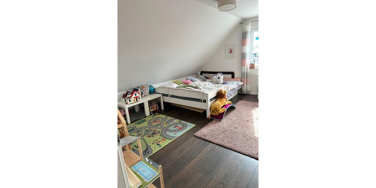 Etagenwohnung Adendorf - 3.5 Zimmer, 110 m&sup2;, 1.650&euro; | Angebot:25963602