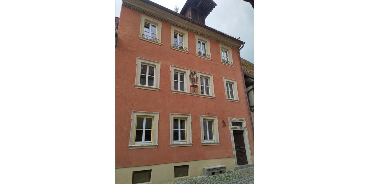 Etagenwohnung Würzburg Sanderau - 5 Zimmer, 134 m&sup2;, 480&euro; | Angebot:25749853