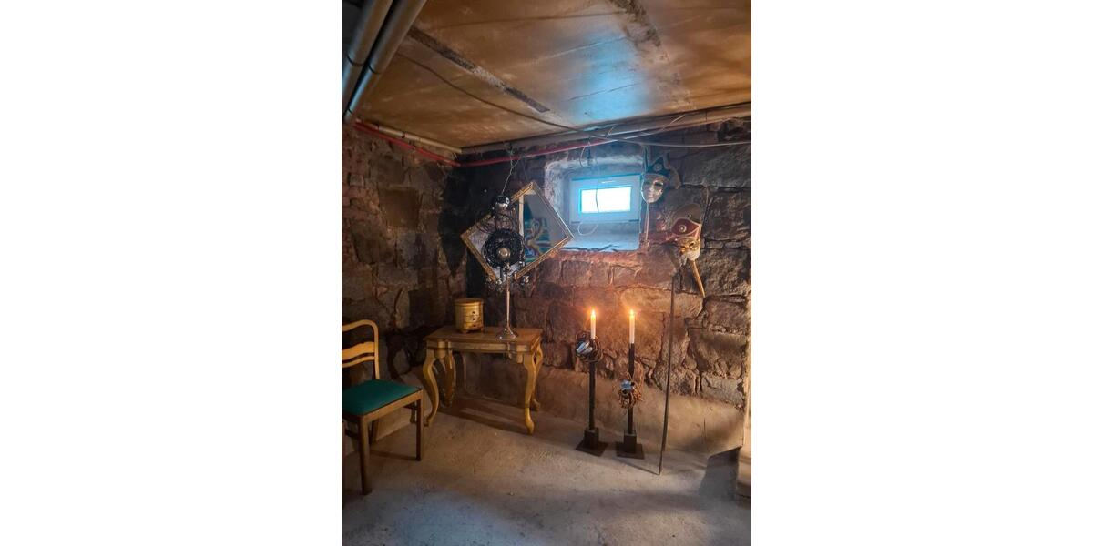 Villa Ebersbach-Neugersdorf Neugersdorf - 8 Zimmer, 85 m&sup2;, 2.455&euro; | Angebot:25611491