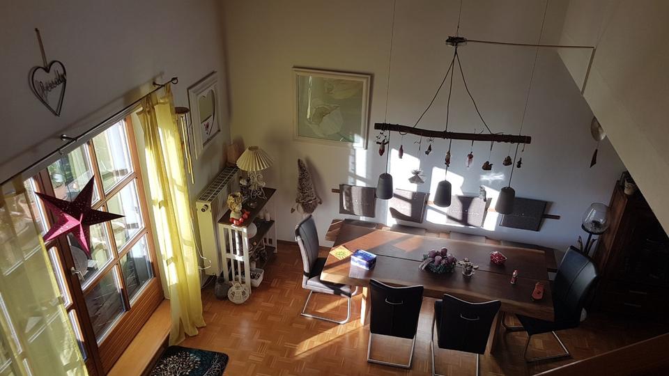 Dachgeschoss-Wohnung 2,5 Zimmer 110 qm 1 zimmer