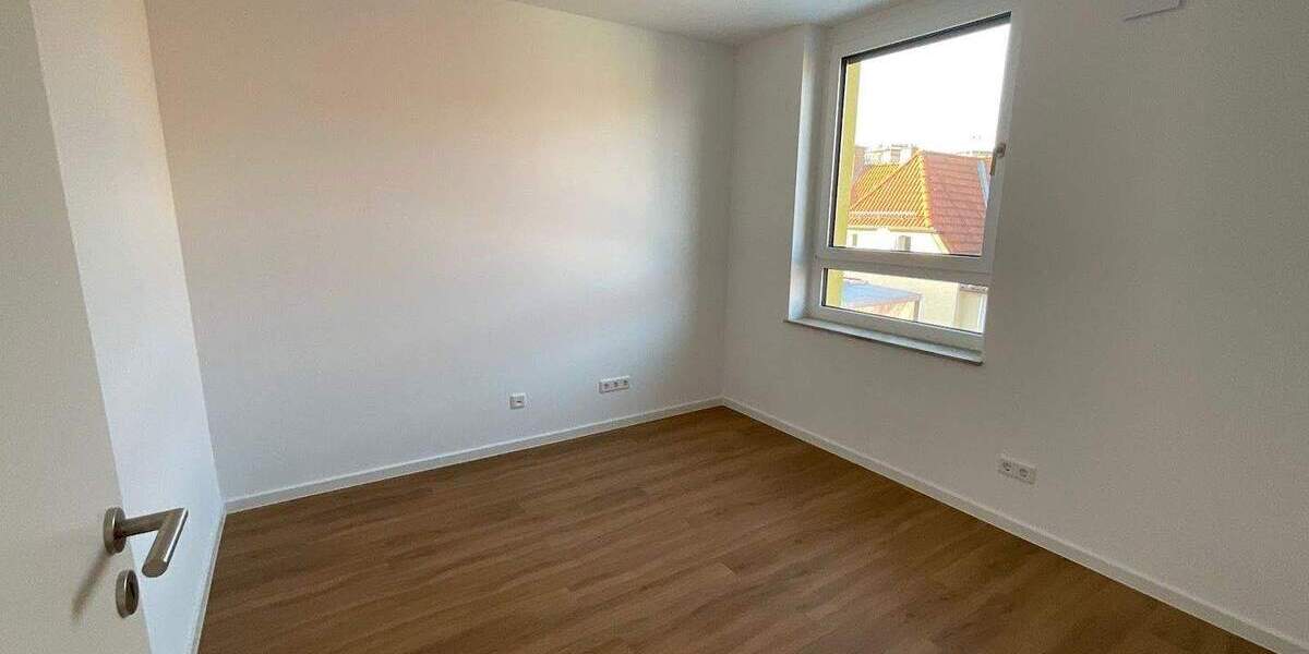 Zimmer Nürnberg St Peter - 3 Zimmer, 81 m&sup2;, 1.420&euro; | Angebot:26205419
