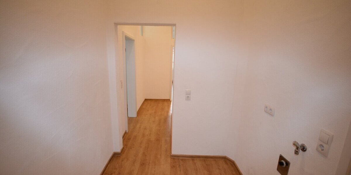 Eine wunderschoene Altbauwohnung in zentraler Stadtlage. - Erdgeschoßwohnung Neustadt Kernstadt | Angebot:20827926