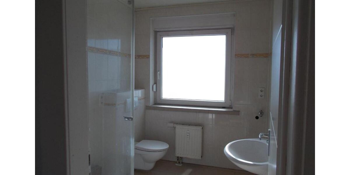Erdgeschoßwohnung Limbach-Oberfrohna Oberfrohna - 3 Zimmer, 55 m&sup2;, 280&euro; | Angebot:26091352