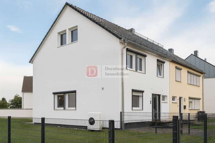Haus zum Mieten in Oestrich-Winkel 2.500 € 164 m² 5 zimmer