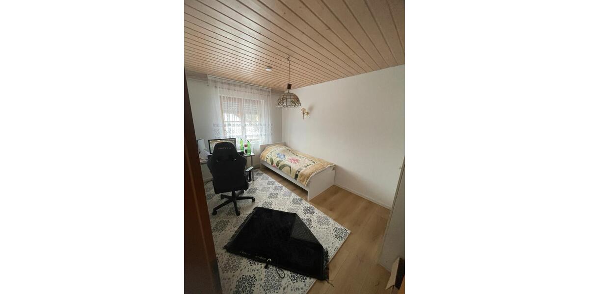 Etagenwohnung Offenau - 4 Zimmer, 111 m&sup2;, 1.100&euro; | Angebot:26416012