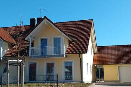 Haus Schrobenhausen Sandizell - 4 Zimmer, 125 m&sup2;, 1.270&euro; | Angebot:25896366