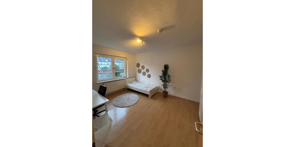 +++Gemütliches, voll möbliertes WG-Zimmer in angenehmer Frauen-WG 1 zimmer