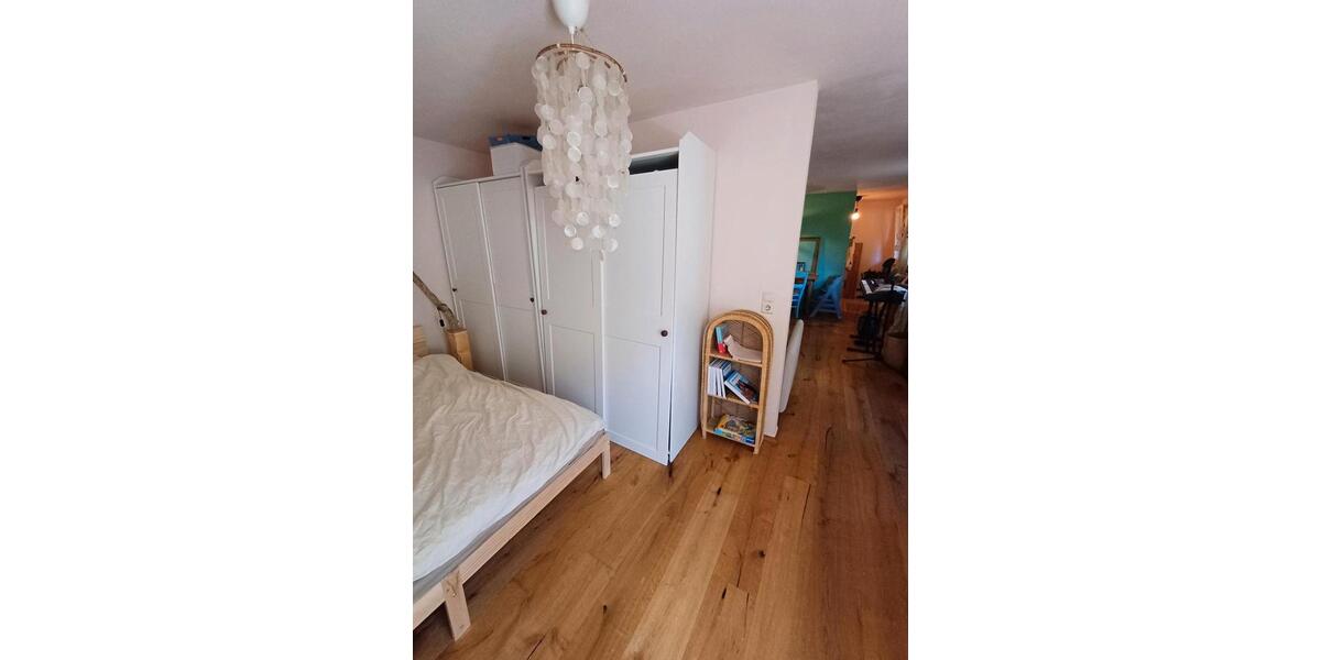 Wohnen auf Zeit Freiburg im Breisgau Ebnet - 1.5 Zimmer, 45 m&sup2;, 900&euro; | Angebot:26553479