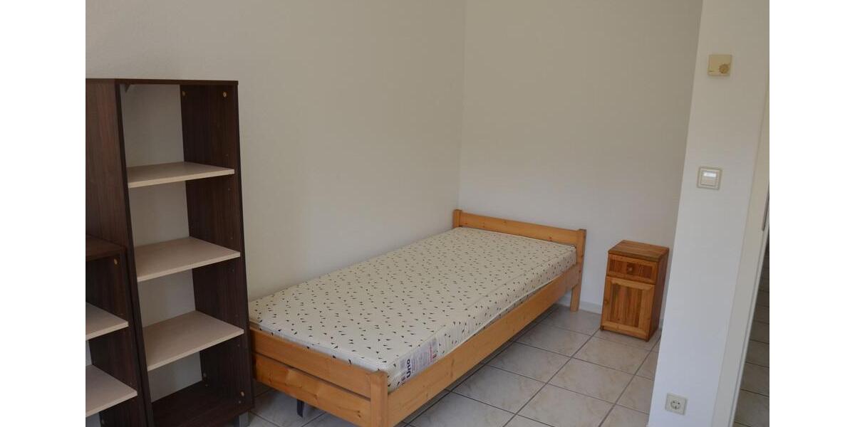 Wohnen auf Zeit Leimen - 5 Zimmer, 120 m&sup2;, 25&euro; | Angebot:22831895