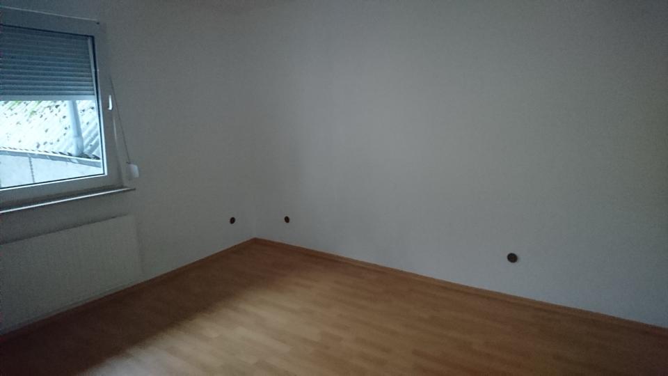 Etagenwohnung Idstein - 3 Zimmer, 100 m&sup2;, 1.000&euro; | Angebot:24788537