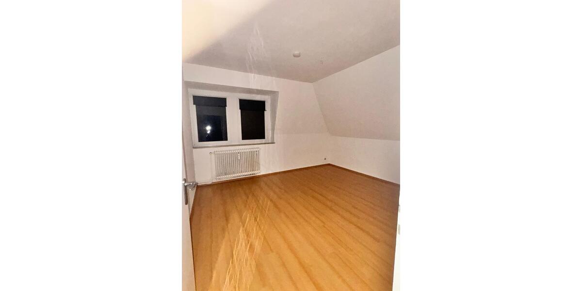 Dachgeschoßwohnung Osnabrück Eversburg - 2 Zimmer, 63 m&sup2;, 750&euro; | Angebot:25935241