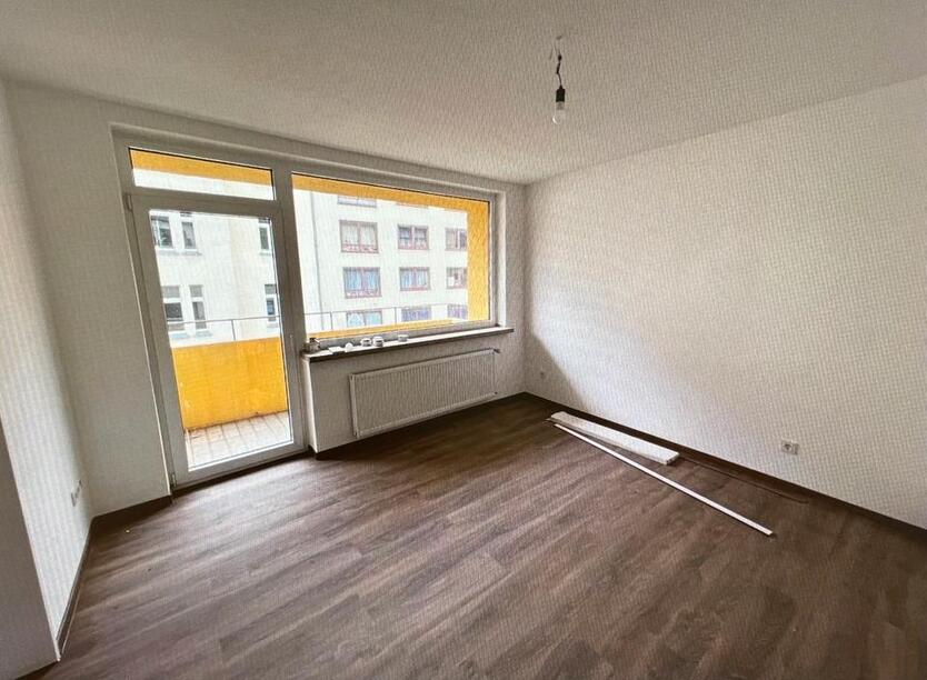 Schöne 3,5 Zimmerwohnung mit 2 Balkonen am Königstor
