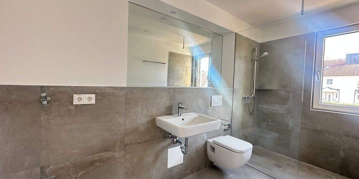 Etagenwohnung München / Moosach Moosach - 2 Zimmer, 61 m&sup2;, 1.650&euro; | Angebot:24768309