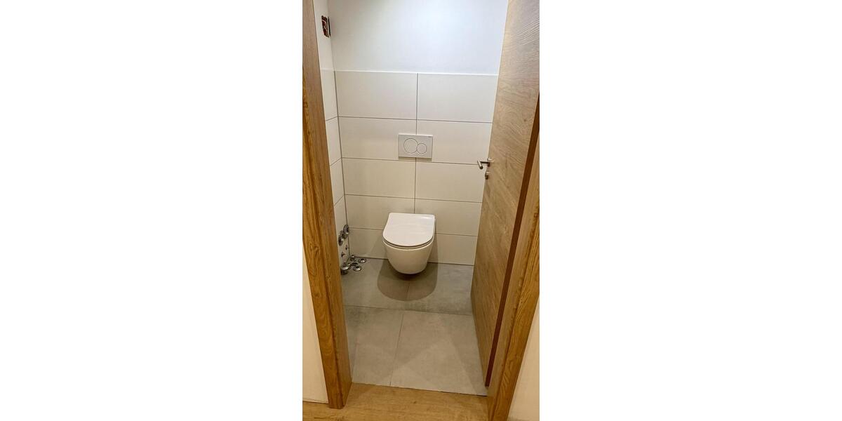 Dachgeschoßwohnung Nürnberg Erlenstegen - 4 Zimmer, 89 m&sup2;, 1.250&euro; | Angebot:24840827