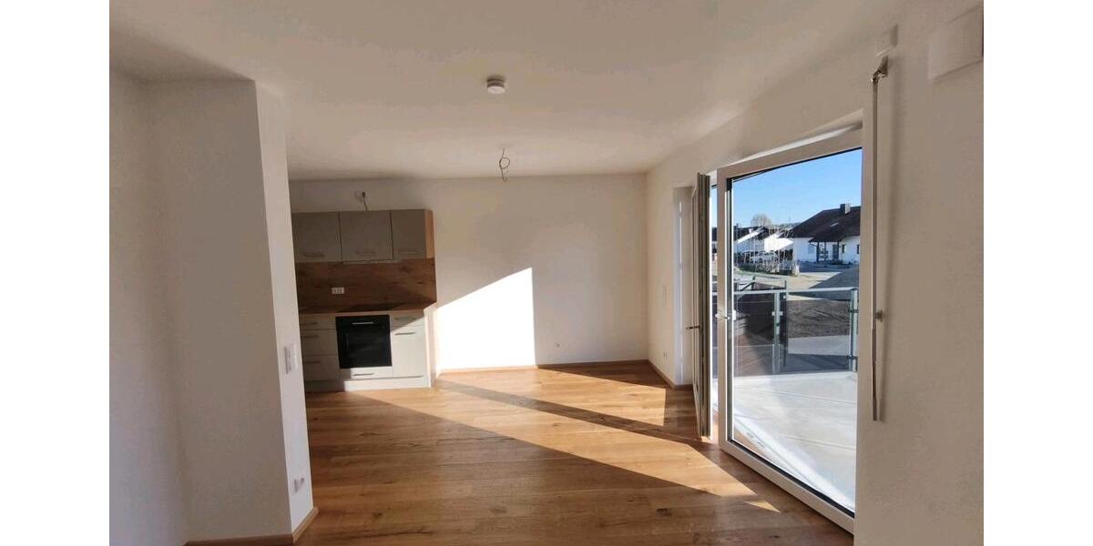 Etagenwohnung Cham - 2 Zimmer, 50 m&sup2;, 680&euro; | Angebot:25293824