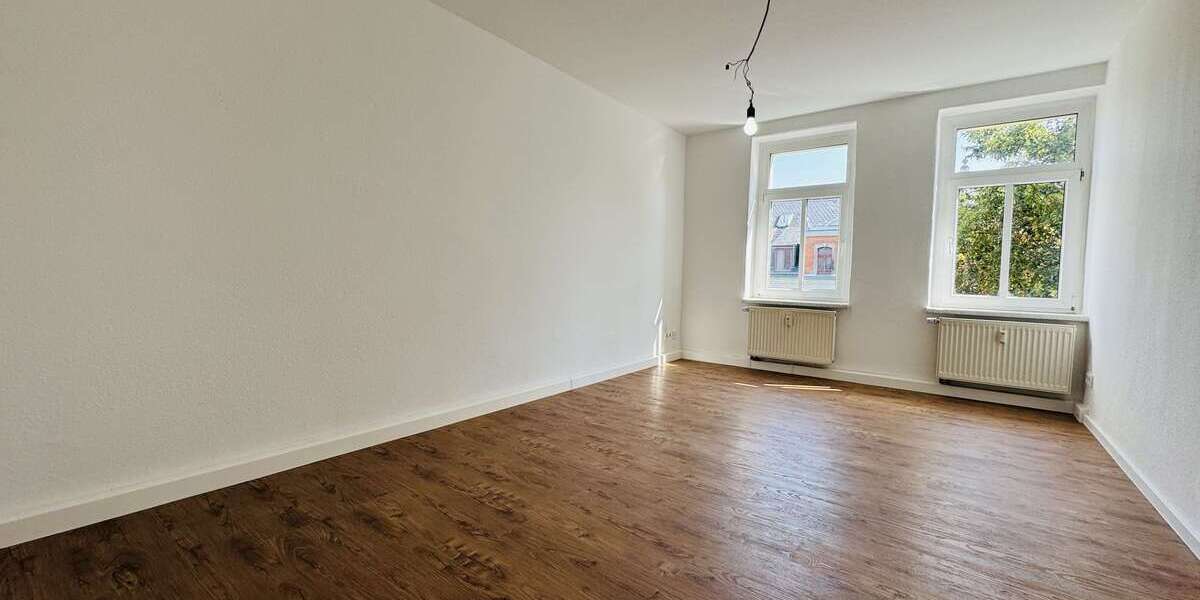 Etagenwohnung Hainichen - 4 Zimmer, 68 m&sup2;, 374&euro; | Angebot:26999881
