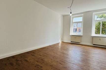 Wohnung Hainichen - 4 Zimmer, 68 m&sup2;, 374&euro; | Angebot:26999881