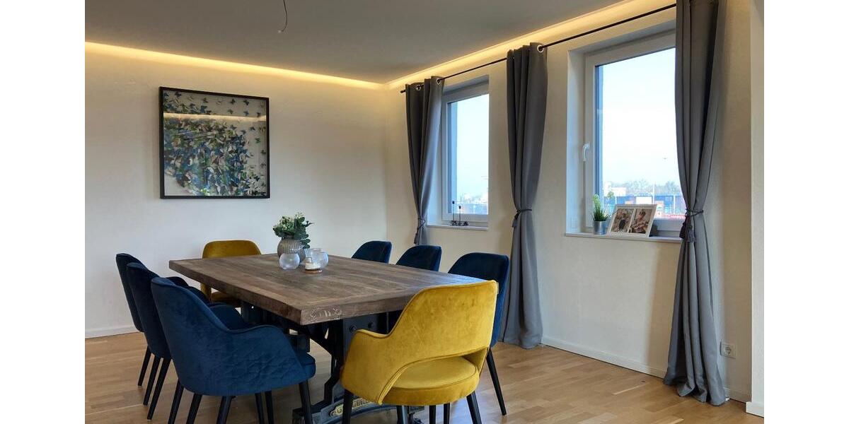Etagenwohnung Rostock Hansaviertel - 4 Zimmer, 154 m&sup2;, 2.000&euro; | Angebot:23620104