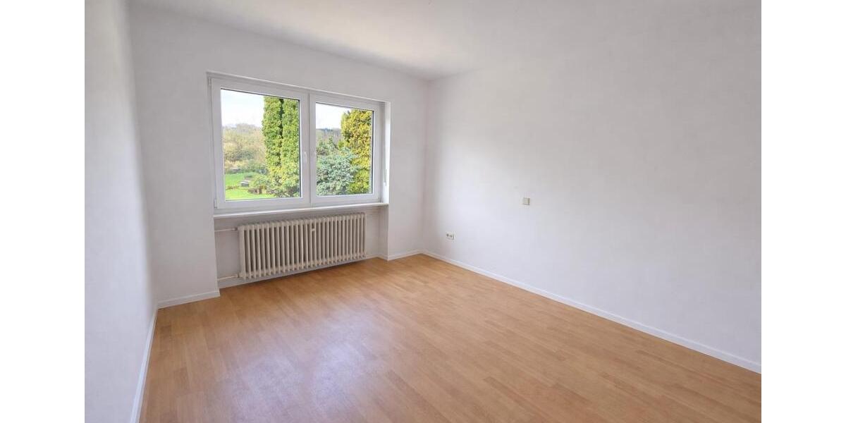 Einfamilienhaus Hermeskeil - 5 Zimmer, 145 m&sup2;, 1.250&euro; | Angebot:26583313