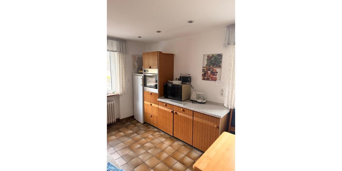 Erdgeschoßwohnung Großalmerode - 7 Zimmer, 141 m&sup2;, 1.100&euro; | Angebot:26535603