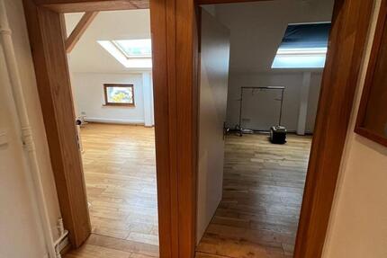 Sanierte 3 Zi., KDB, DG Wohnung in W.-Langerfeld 3 zimmer