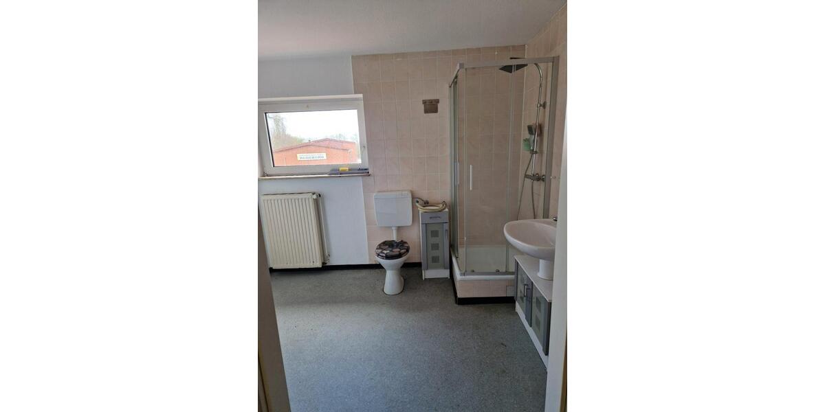 Etagenwohnung Wietzen - 3 Zimmer, 100 m&sup2;, 750&euro; | Angebot:26153033