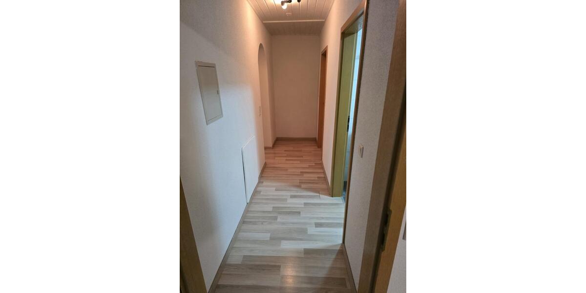 Dachgeschoßwohnung Großrinderfeld - 3 Zimmer, 125 m&sup2;, 750&euro; | Angebot:25168061