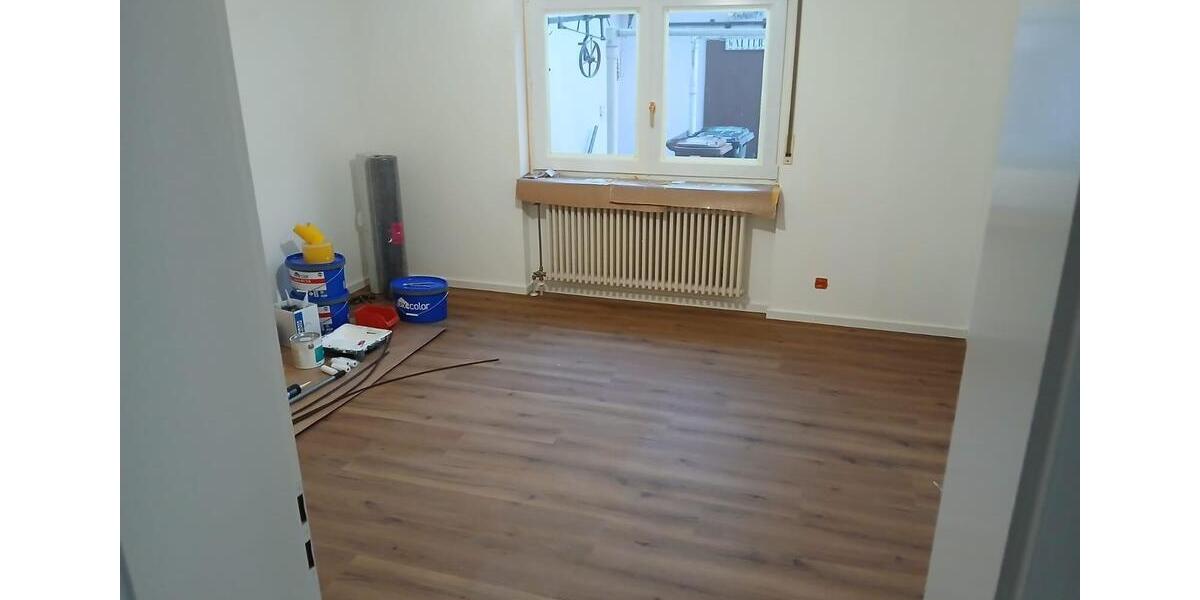 Modernisierte 3-Zi.-Wohnung mit großem Balkon, in FR- Opfingen 3 zimmer