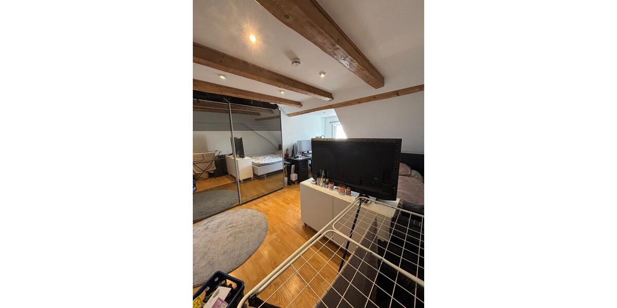 Dachgeschoßwohnung Markt Indersdorf - 4 Zimmer, 130 m&sup2;, 2.150&euro; | Angebot:25881481