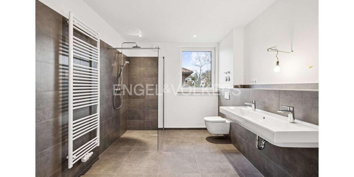 Dachgeschoßwohnung Ahrensburg - 3 Zimmer, 120 m&sup2;, 2.200&euro; | Angebot:26348767
