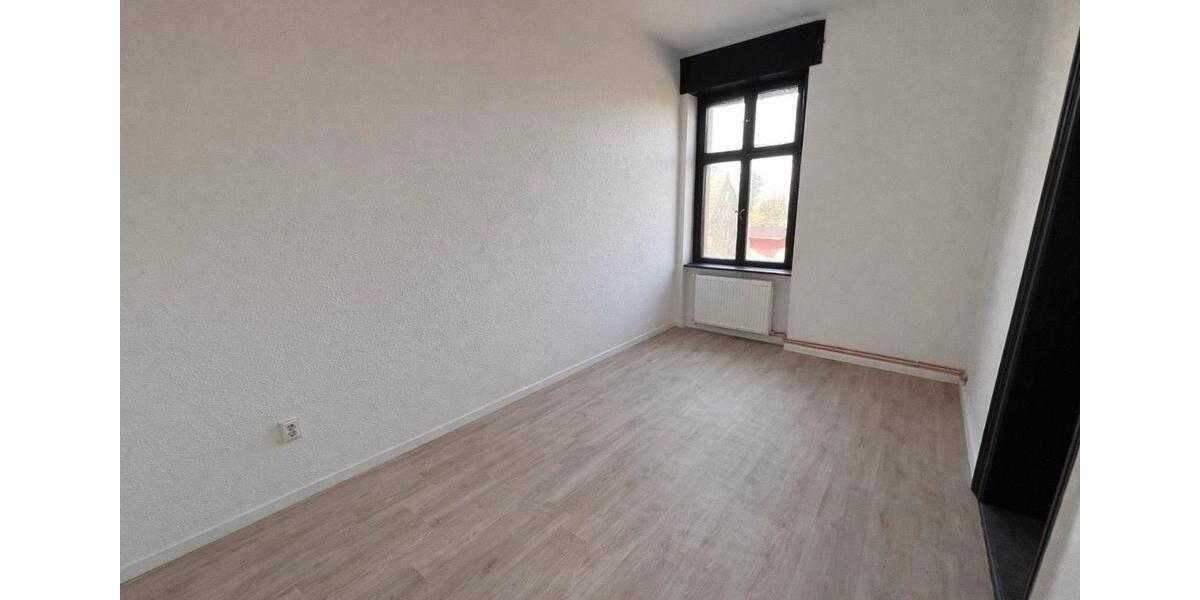 Etagenwohnung Hötensleben - 3 Zimmer, 85 m&sup2;, 300&euro; | Angebot:26351016