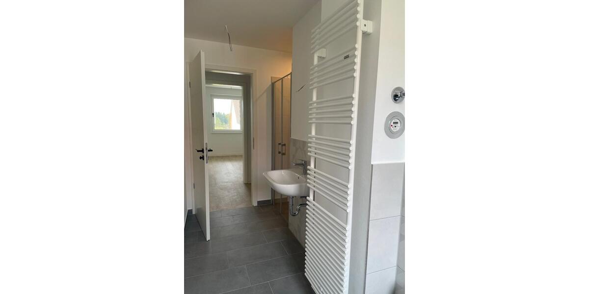Etagenwohnung Oederan - 4 Zimmer, 99 m&sup2;, 695&euro; | Angebot:26547174