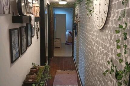 Möblierte, kleine 4.5 Zimmer Dachgeschosswohnung zu vermieten 4 zimmer