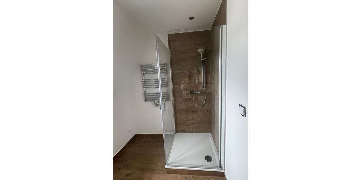 Dachgeschoßwohnung Lübeck Sankt Lorenz Nord - 1 Zimmer, 65 m&sup2;, 1.080&euro; | Angebot:25163907