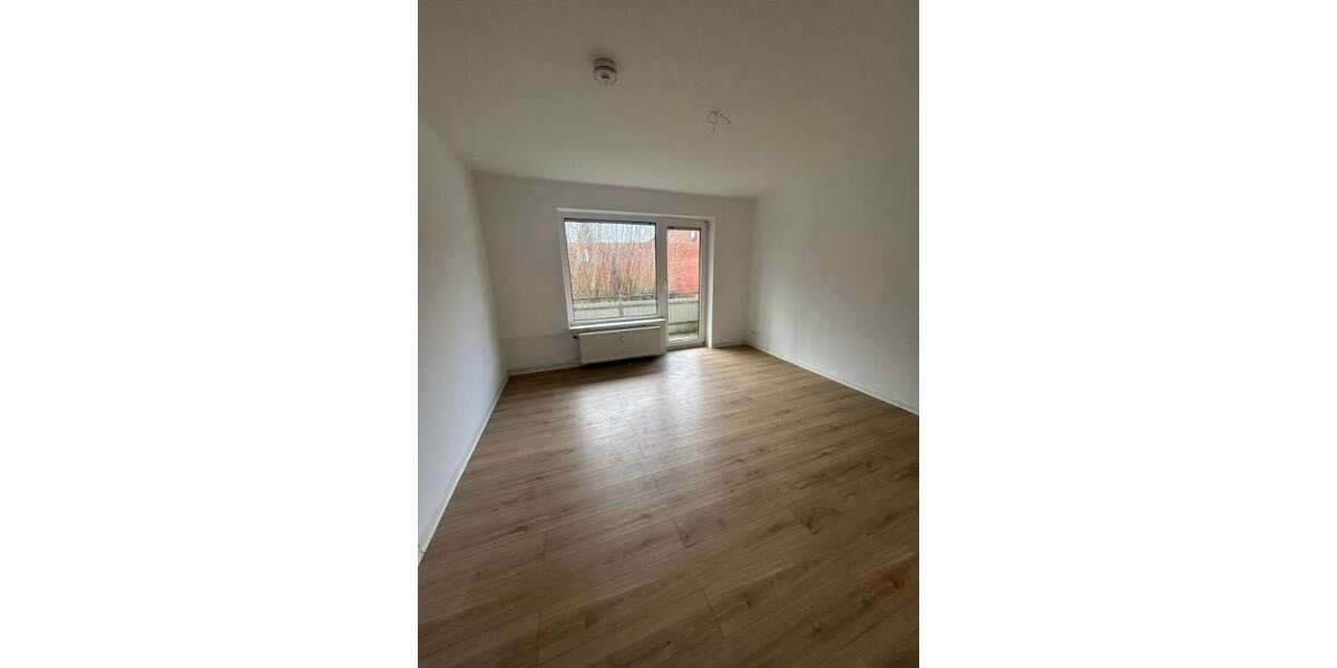Etagenwohnung Flensburg Engelsby - 3 Zimmer, 66 m&sup2;, 530&euro; | Angebot:26368749
