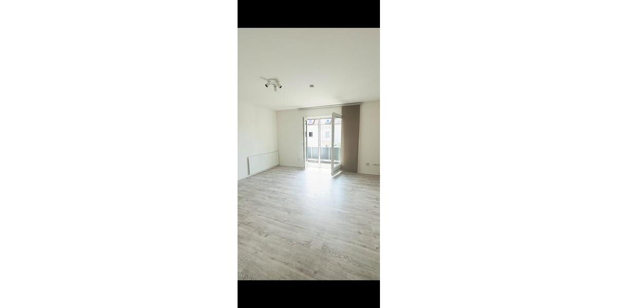 Etagenwohnung Augsburg - 2 Zimmer, 64 m&sup2;, 1.070&euro; | Angebot:25271554