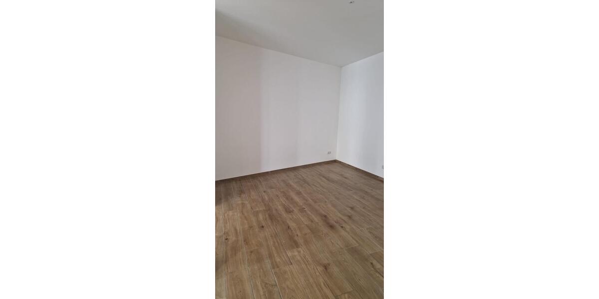 Erdgeschoßwohnung Deggendorf - 1.5 Zimmer, 45 m&sup2;, 900&euro; | Angebot:26626305