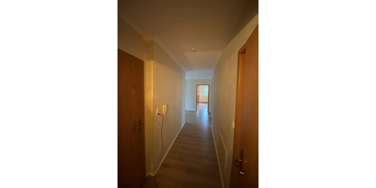 Etagenwohnung Fulda - 3 Zimmer, 100 m&sup2;, 900&euro; | Angebot:24389287