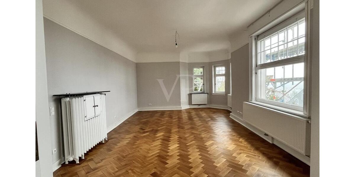 Maisonettenwohnung Marburg - 5 Zimmer, 200 m&sup2;, 3.100&euro; | Angebot:24867686