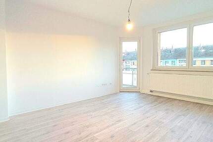 4-Zimmer-Wohnung mit Balkon! 4 zimmer