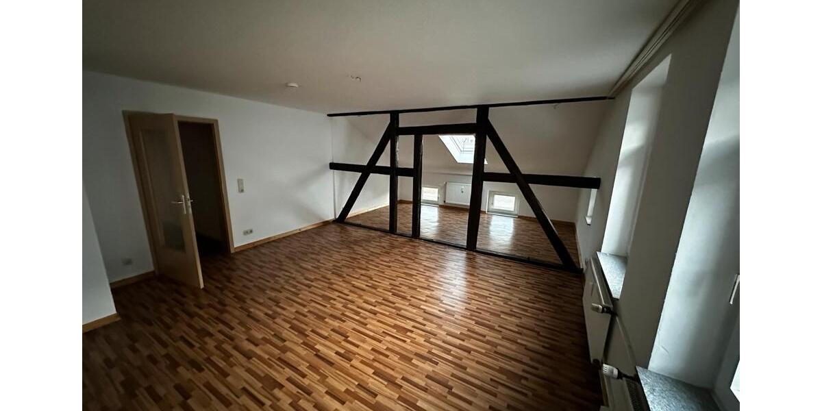 Dachgeschoßwohnung Magdeburg Lemsdorf - 2.5 Zimmer, 100 m&sup2;, 550&euro; | Angebot:25755356