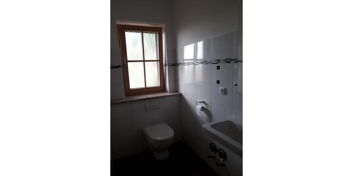 Erdgeschoßwohnung Kochel am See - 5 Zimmer, 200 m&sup2;, 2.100&euro; | Angebot:24380867