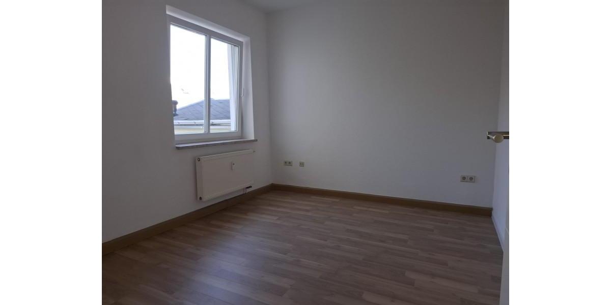 Etagenwohnung Burgstädt - 2 Zimmer, 50 m&sup2;, 290&euro; | Angebot:25976341